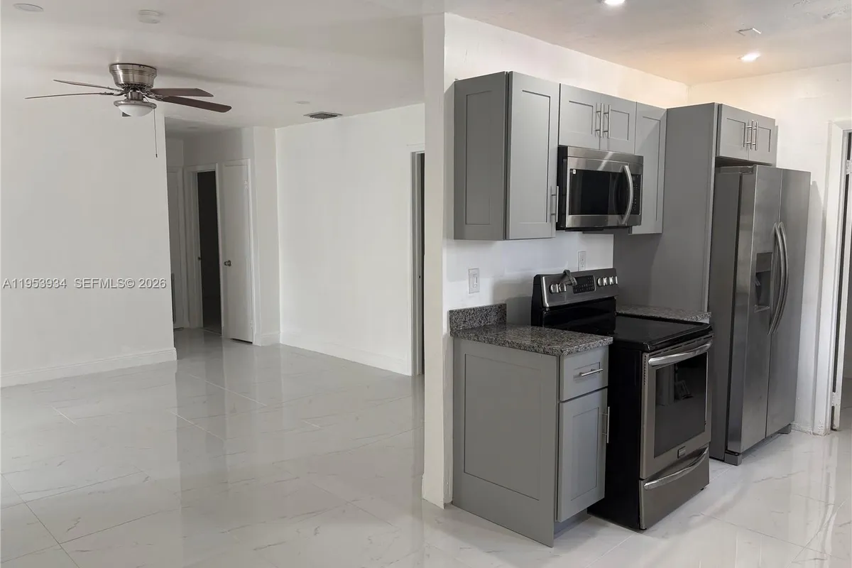 2993 NW 191st Ter, Miami Gardens FL 33056