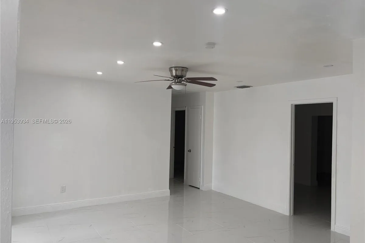 2993 NW 191st Ter, Miami Gardens FL 33056