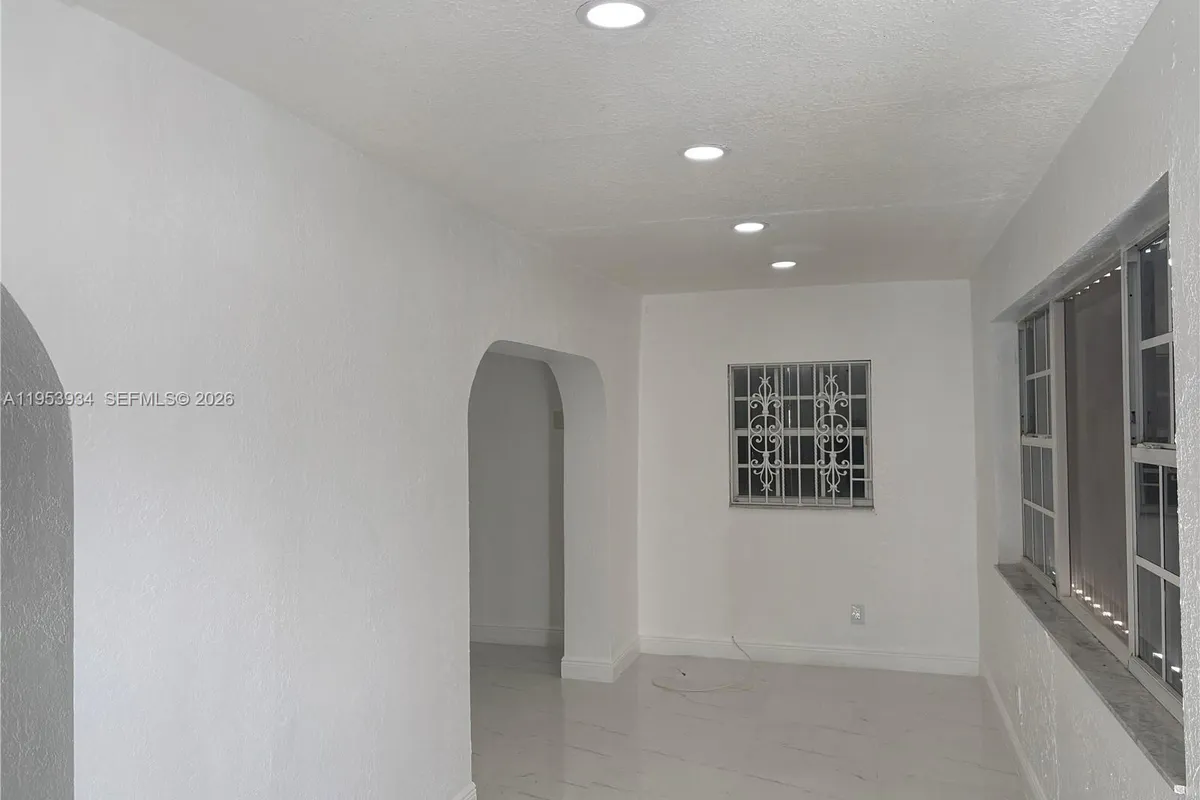 2993 NW 191st Ter, Miami Gardens FL 33056