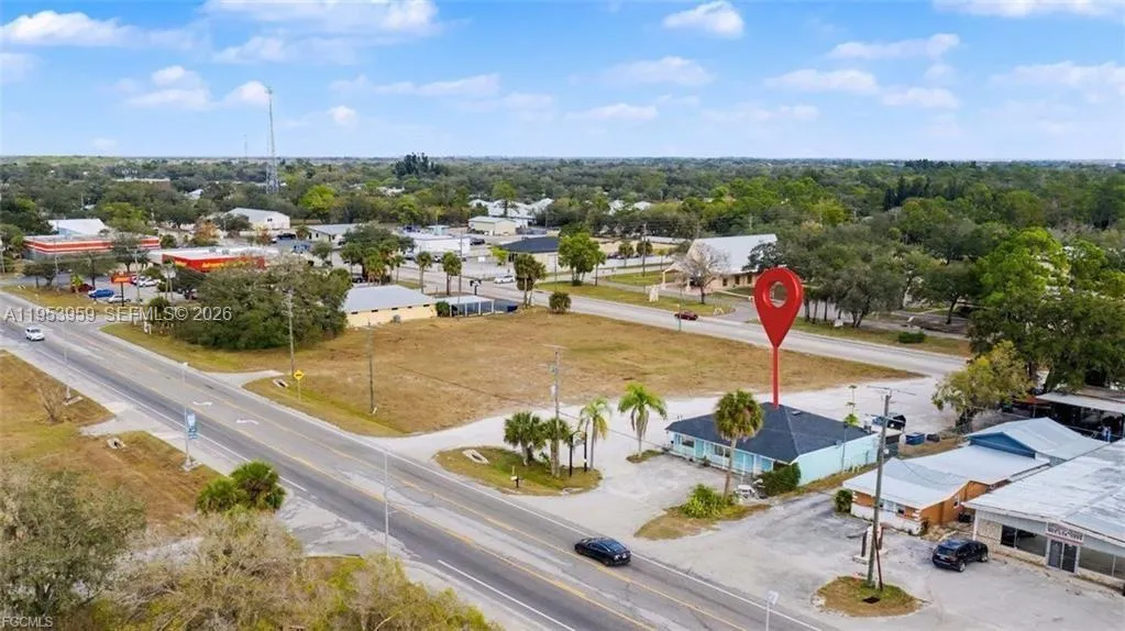 415 S Main St., La Belle FL 33935