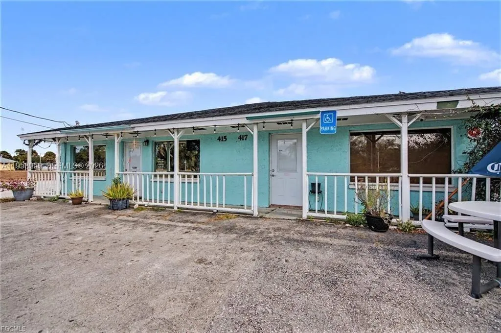 415 S Main St., La Belle FL 33935