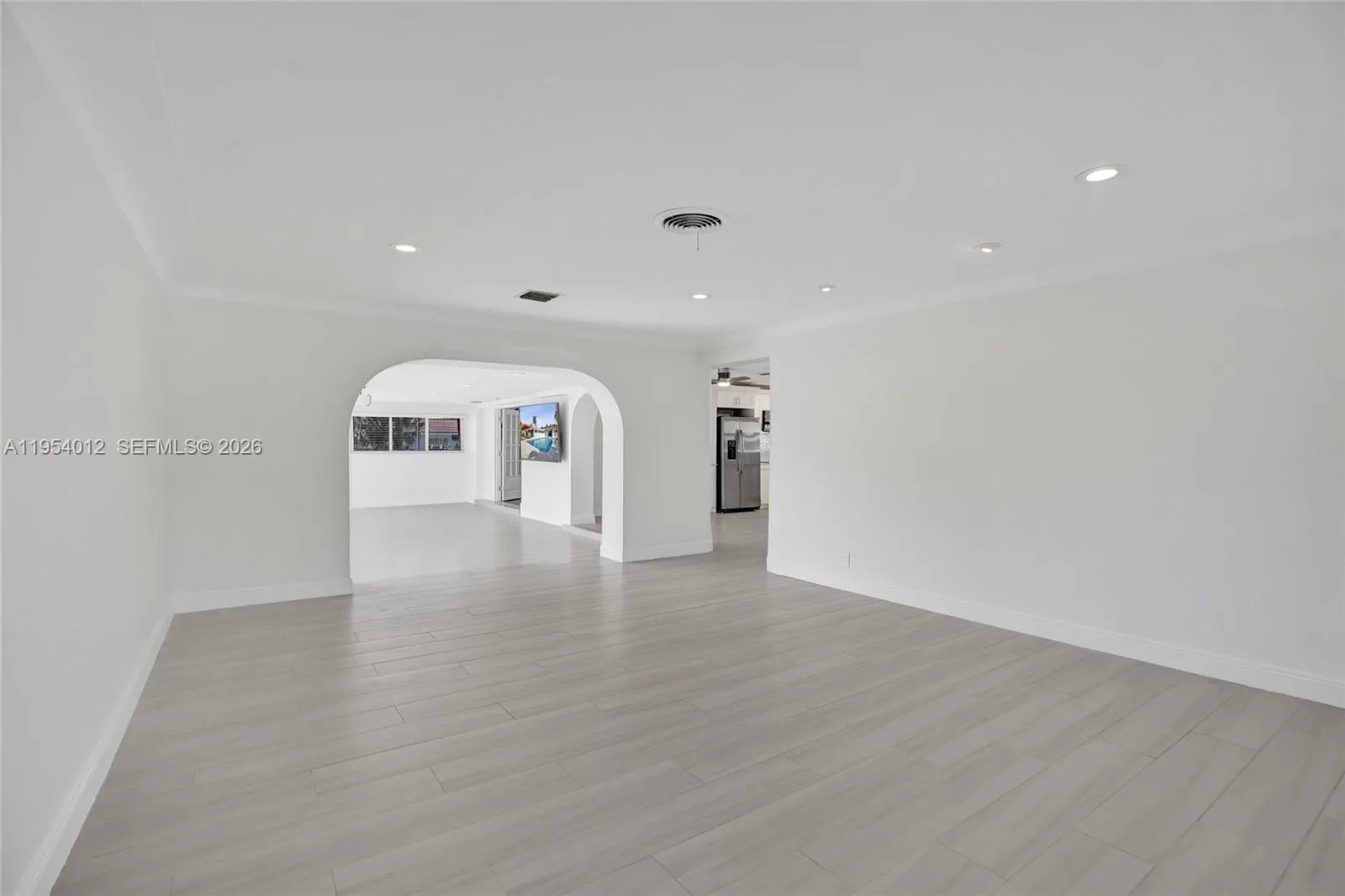 2724 NE 10th St, Pompano Beach FL 33062