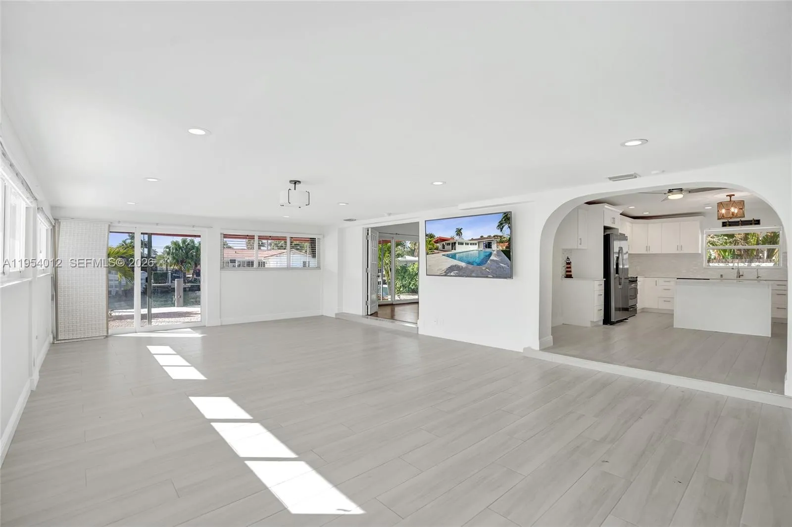 2724 NE 10th St, Pompano Beach FL 33062