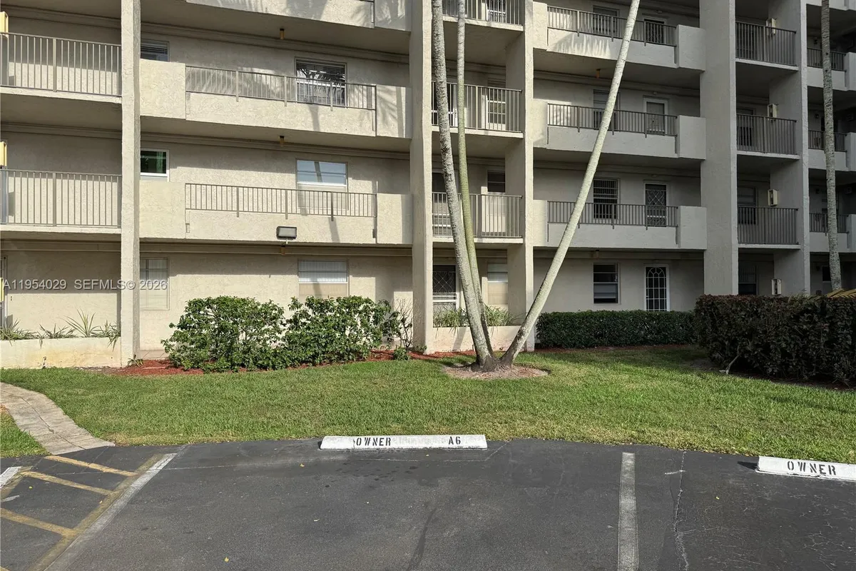 3940 Inverrary Blvd # A, Lauderhill FL 33319