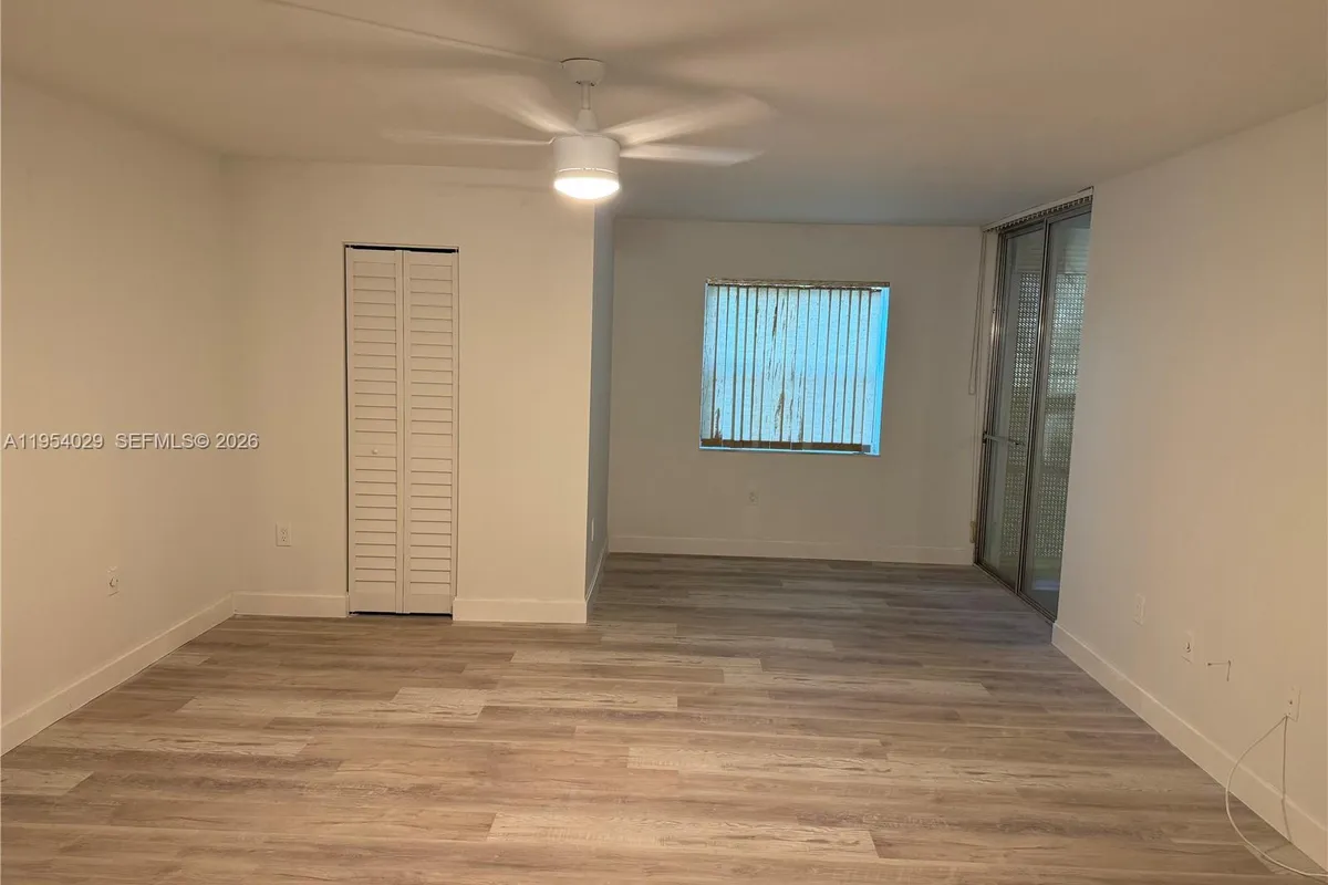 3940 Inverrary Blvd # A, Lauderhill FL 33319