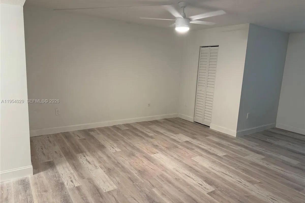 3940 Inverrary Blvd # A, Lauderhill FL 33319