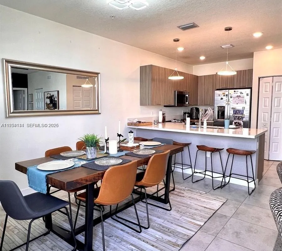 6420 NW 102nd Path # 304, Doral FL 33178