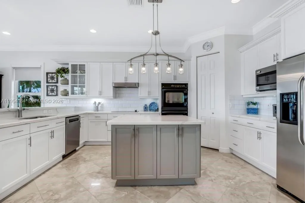 4194 SW 189th Ave, Miramar FL 33029