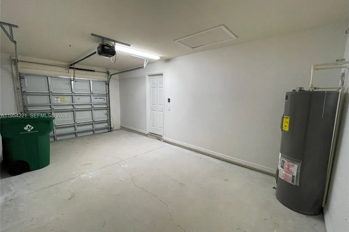 131 Carousel Ave., La Belle FL 33935