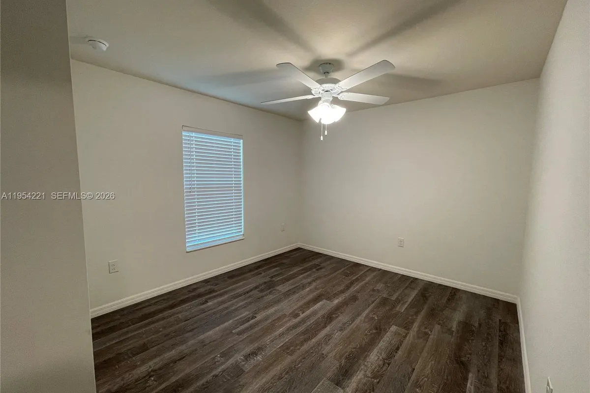 131 Carousel Ave., La Belle FL 33935