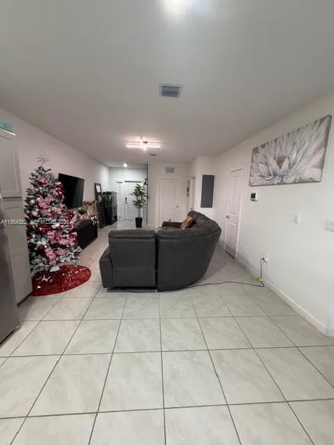 470 NE 12th St, Florida City FL 33034