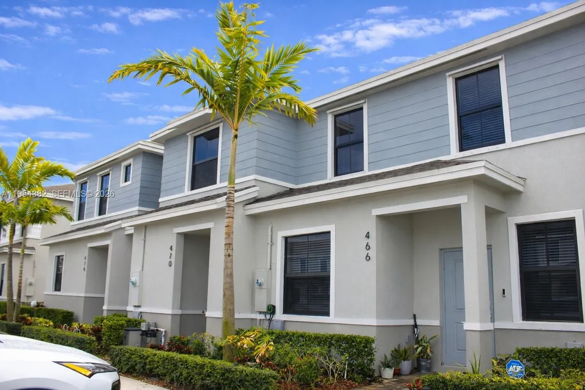 470 NE 12th St, Florida City FL 33034