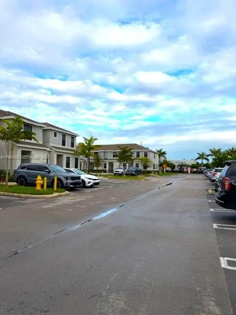 470 NE 12th St, Florida City FL 33034