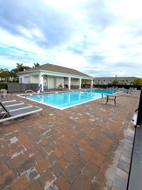 470 NE 12th St, Florida City FL 33034