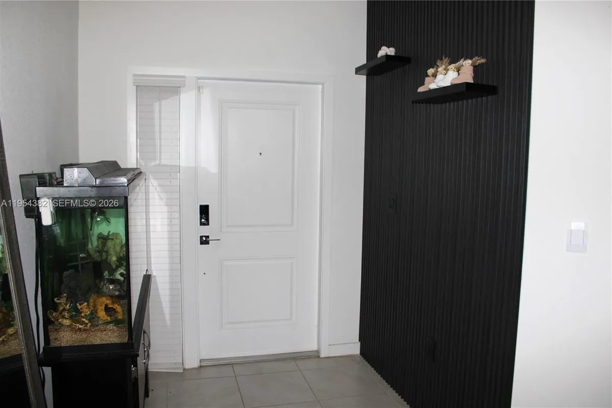 470 NE 12th St, Florida City FL 33034