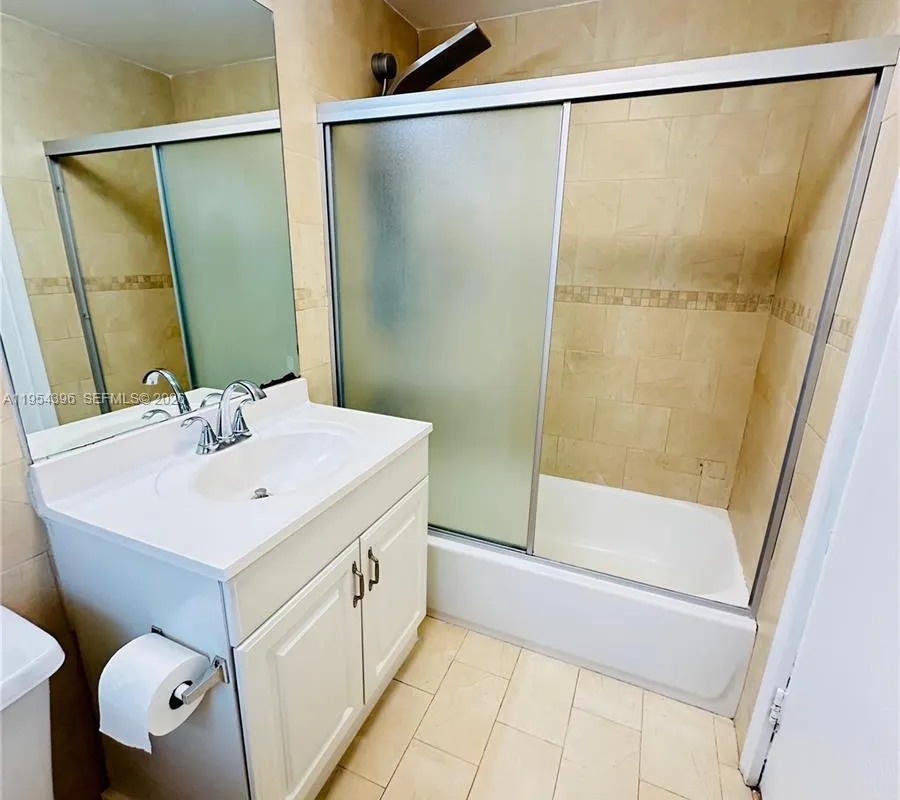 50 Park Dr # 3, Bal Harbour FL 33154