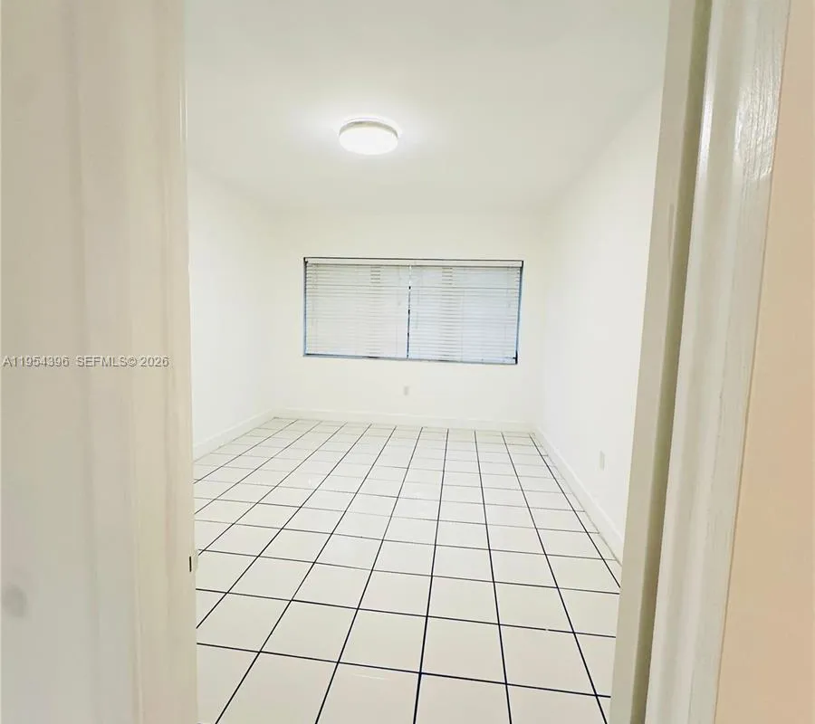 50 Park Dr # 3, Bal Harbour FL 33154