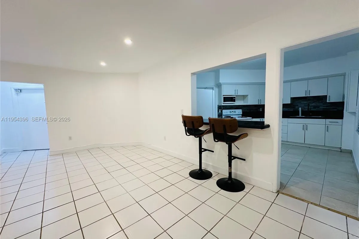 50 Park Dr # 3, Bal Harbour FL 33154