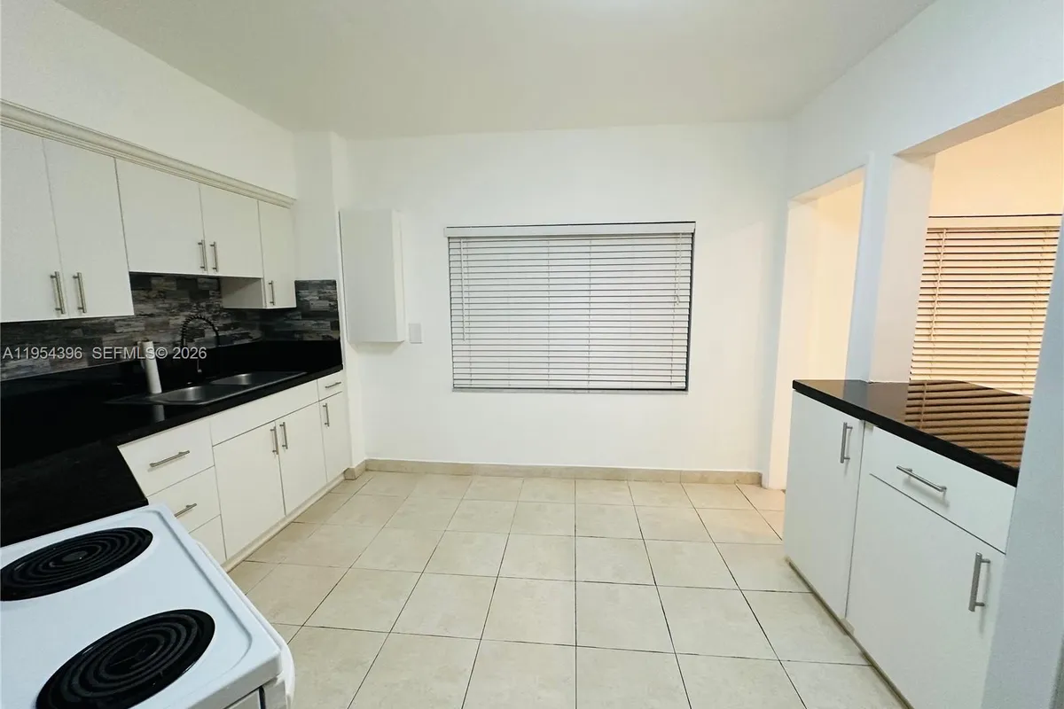 50 Park Dr # 3, Bal Harbour FL 33154