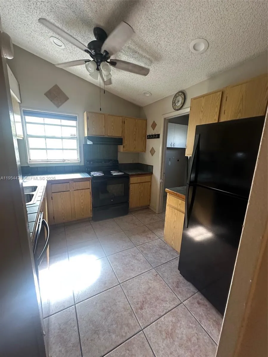 1590 Royal Forest Ct, West Palm Beach FL 33406