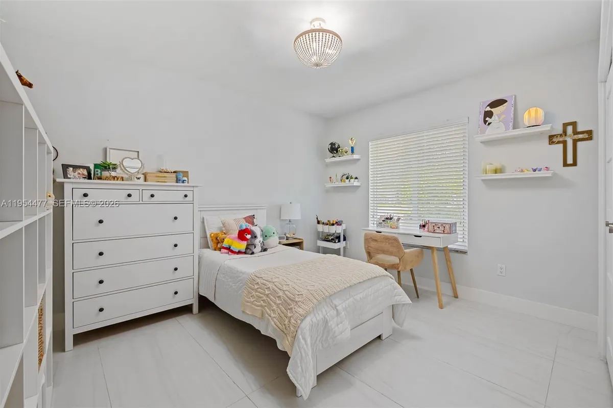 7980 SW 108th St, Miami FL 33156