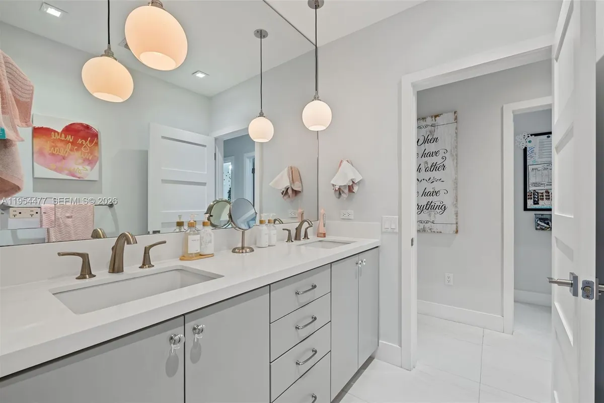 7980 SW 108th St, Miami FL 33156