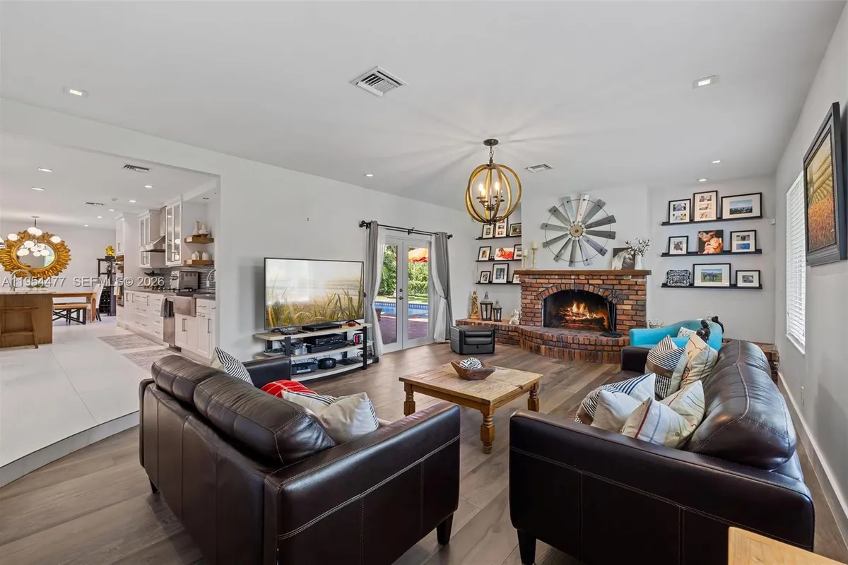 7980 SW 108th St, Miami FL 33156