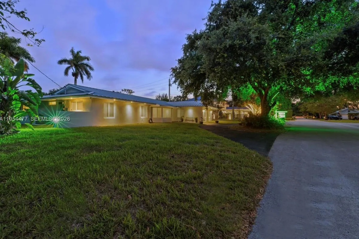 7980 SW 108th St, Miami FL 33156