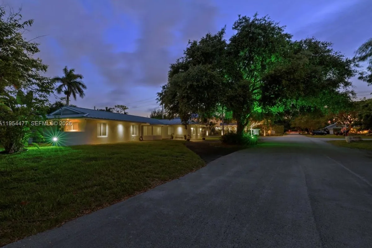 7980 SW 108th St, Miami FL 33156