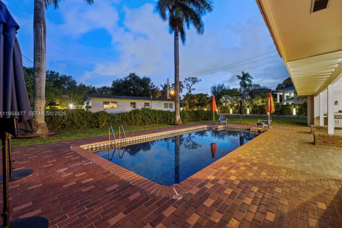 7980 SW 108th St, Miami FL 33156