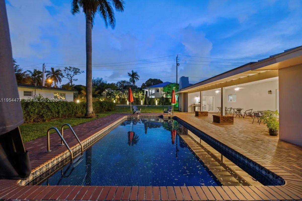 7980 SW 108th St, Miami FL 33156