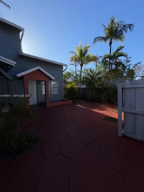 10823 SW 147th Pl # 0, Miami FL 33196