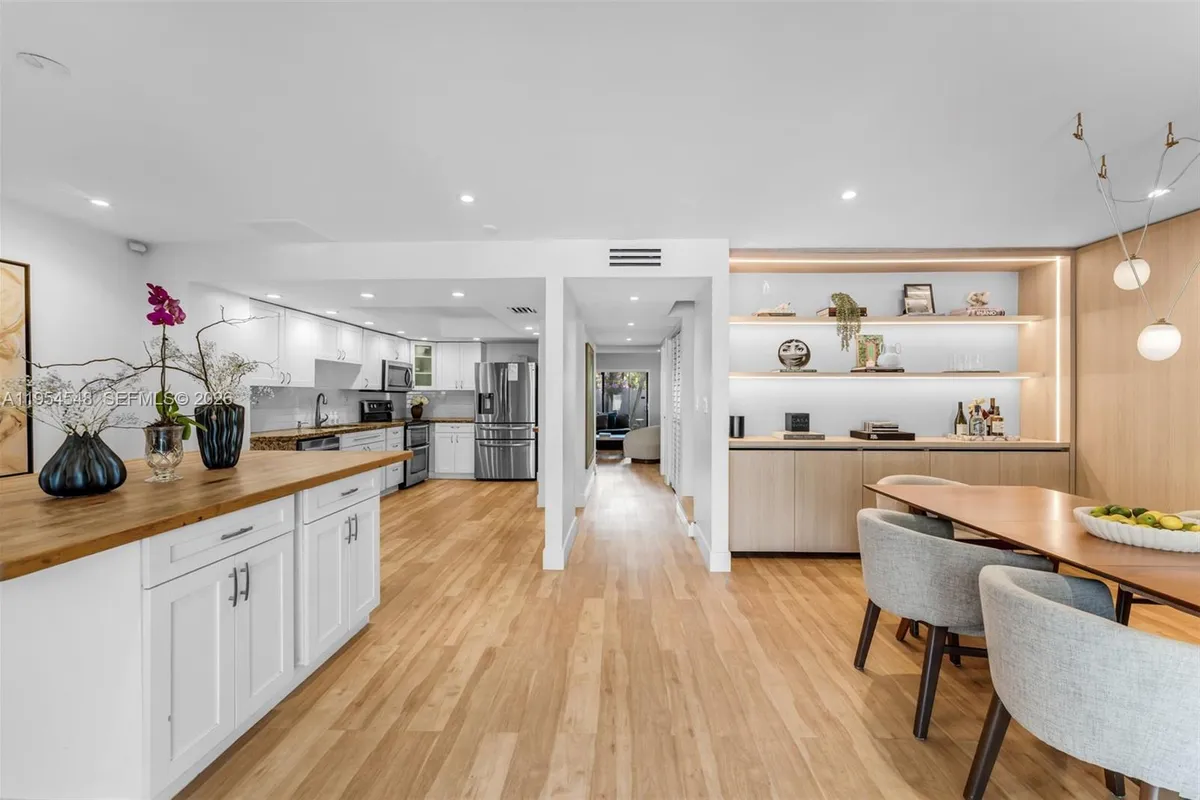 6611 SW 72nd St # 38, South Miami FL 33143