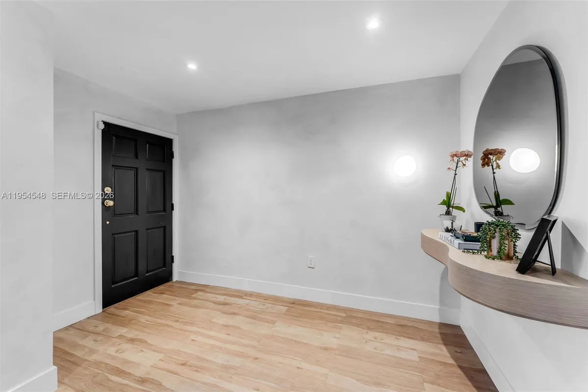 6611 SW 72nd St # 38, South Miami FL 33143