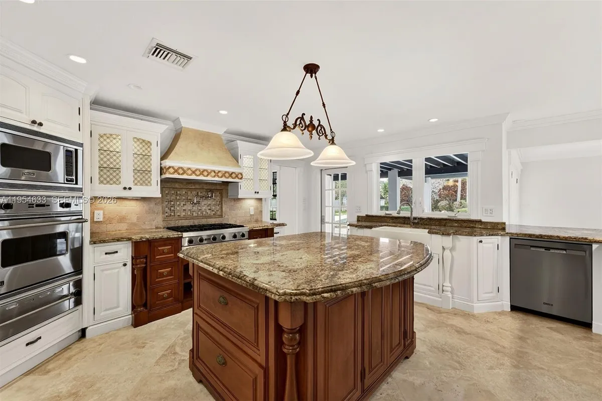 3000 SW 130th Ave, Miami FL 33175