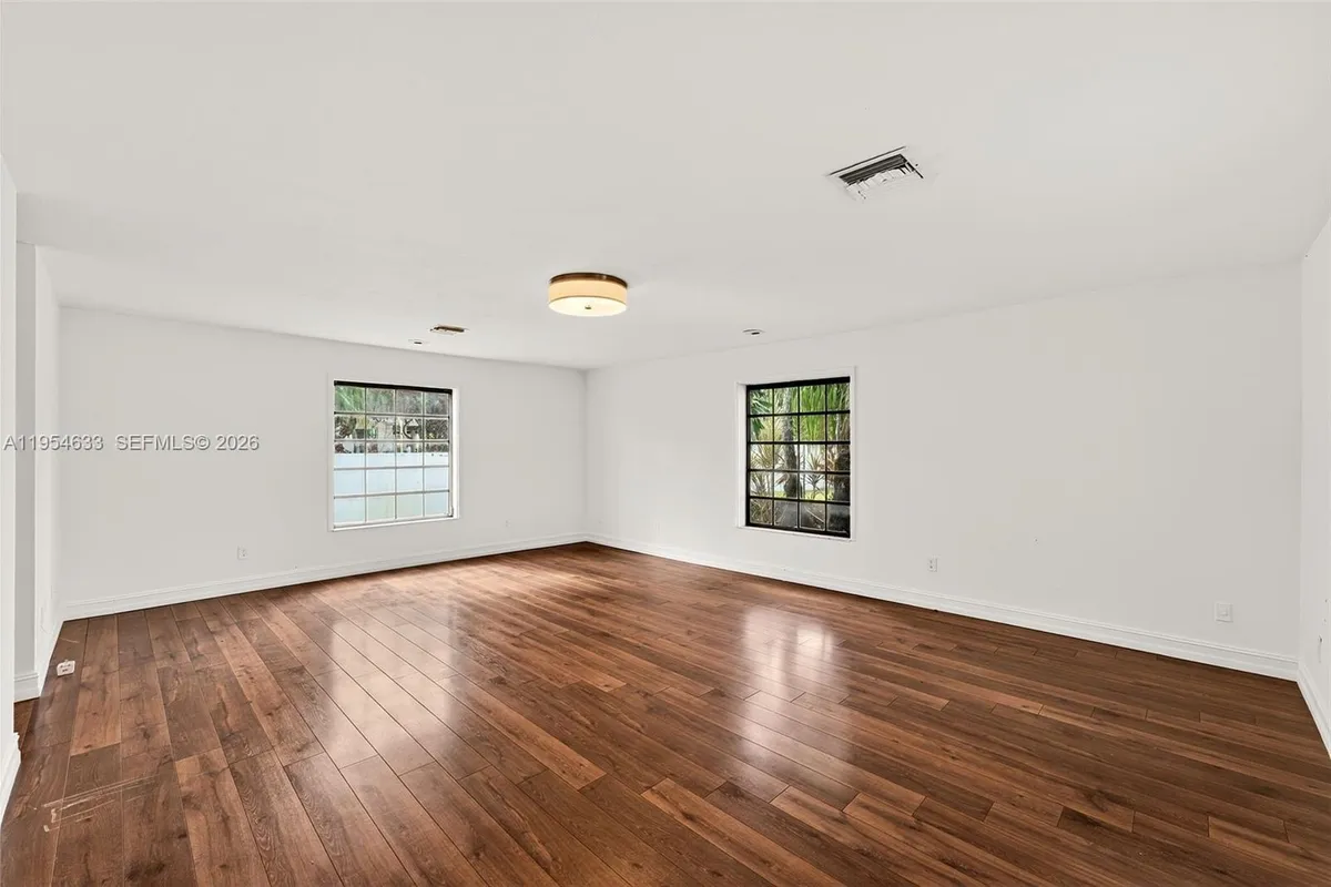 3000 SW 130th Ave, Miami FL 33175