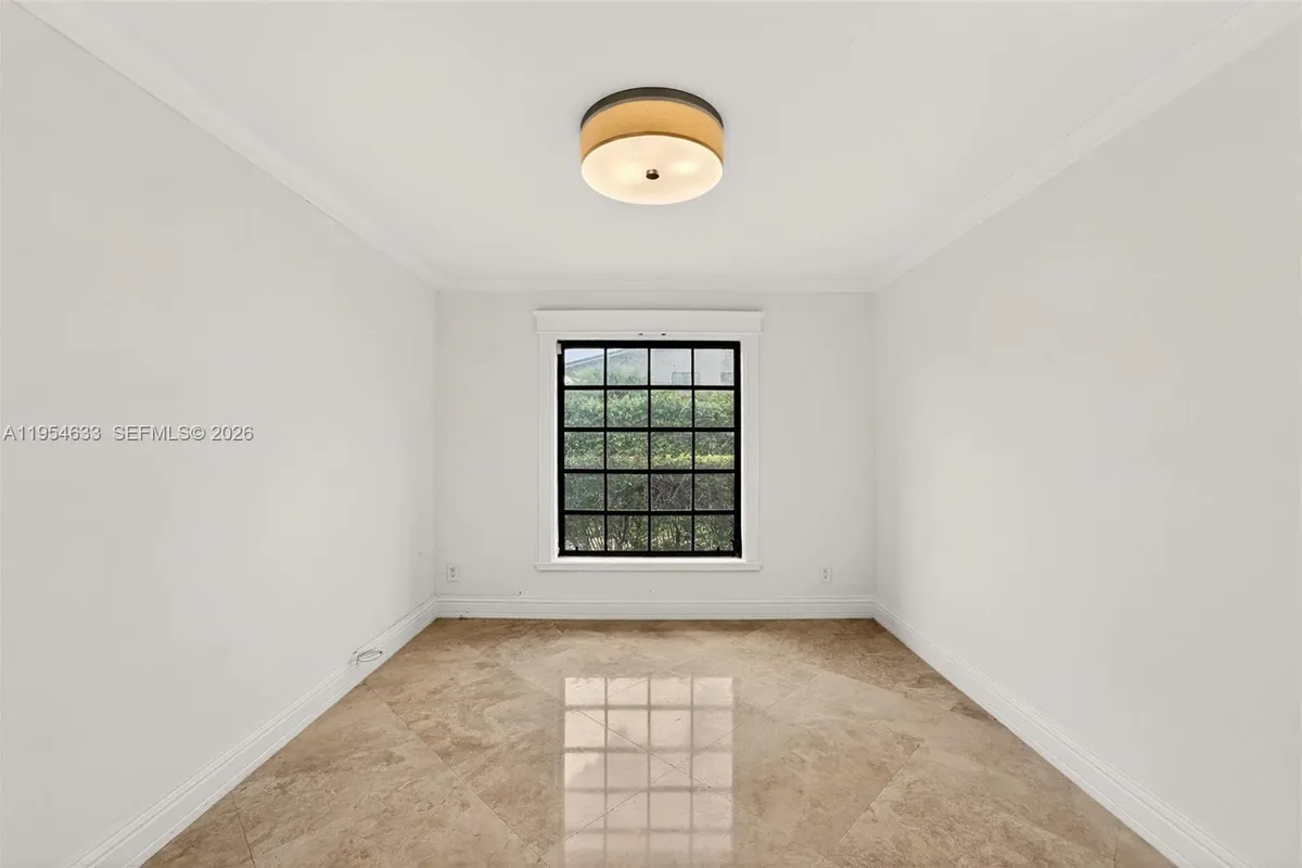 3000 SW 130th Ave, Miami FL 33175