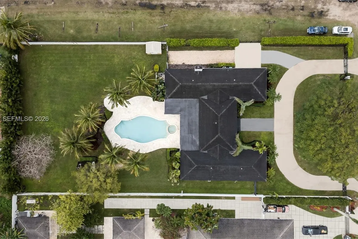 3000 SW 130th Ave, Miami FL 33175