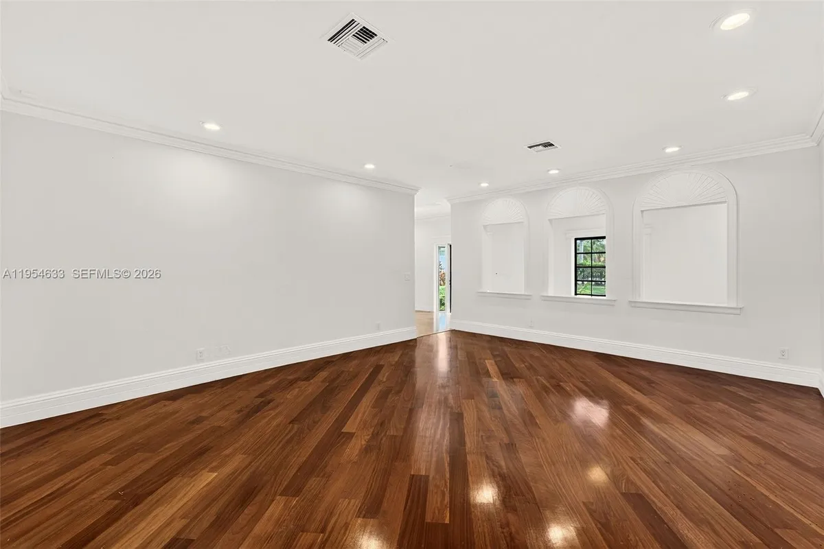 3000 SW 130th Ave, Miami FL 33175