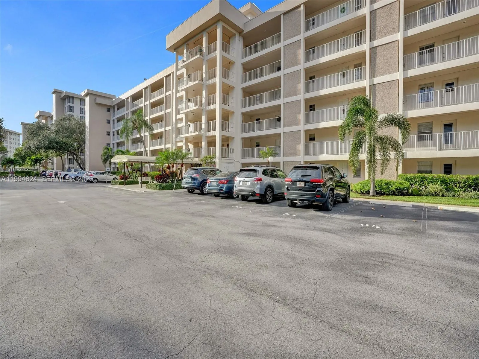 2651 S Course Dr # 410, Pompano Beach FL 33069
