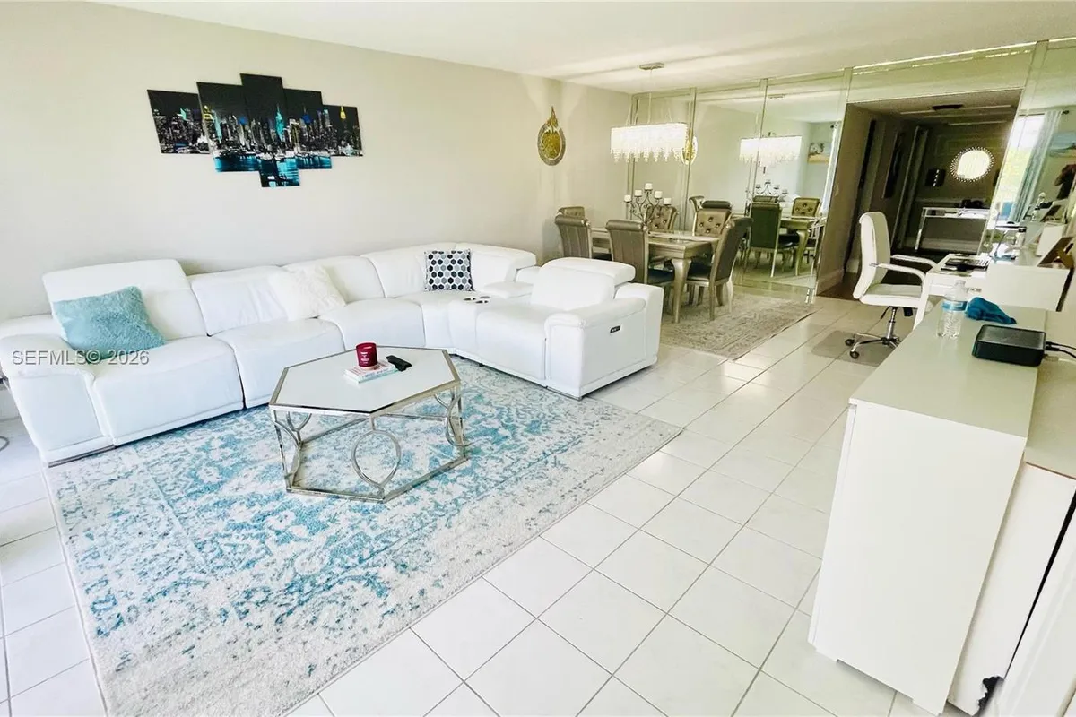 2651 S Course Dr # 410, Pompano Beach FL 33069