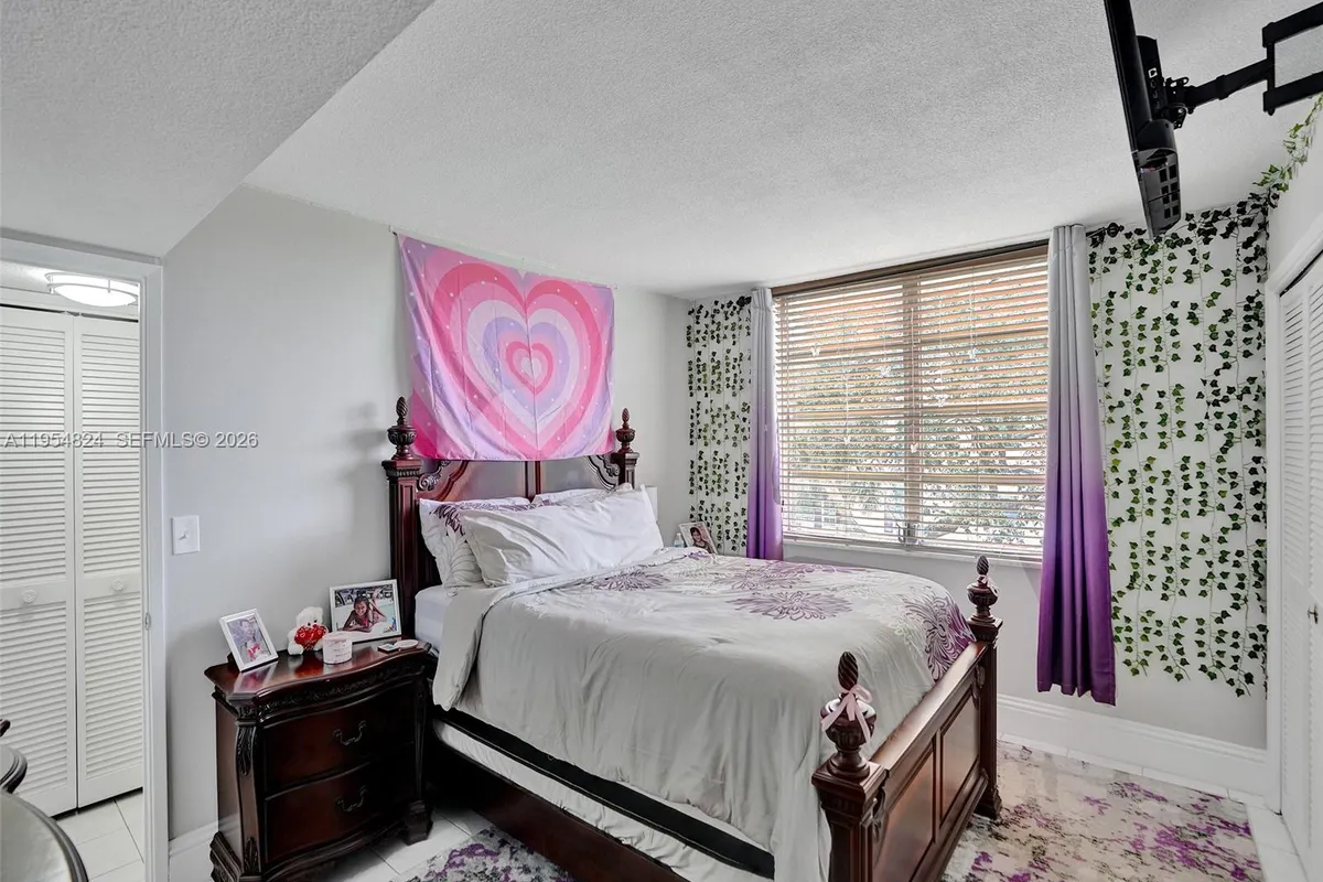 2651 S Course Dr # 410, Pompano Beach FL 33069