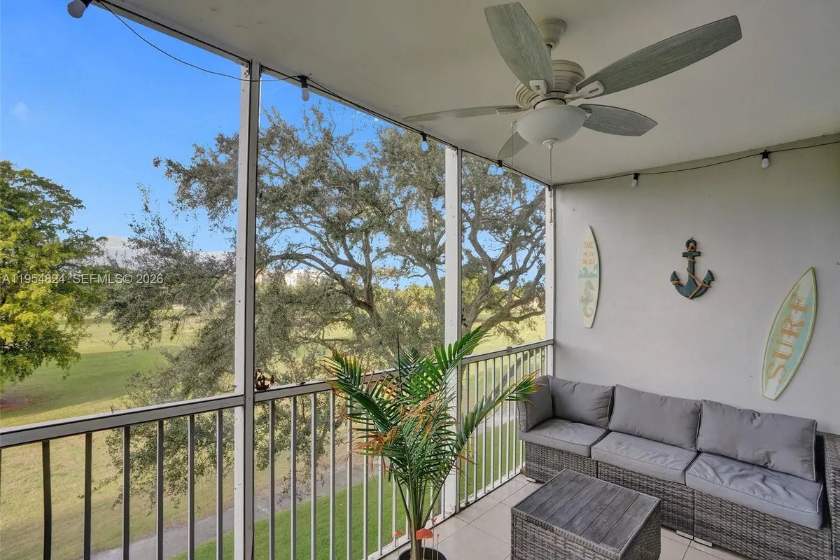 2651 S Course Dr # 410, Pompano Beach FL 33069