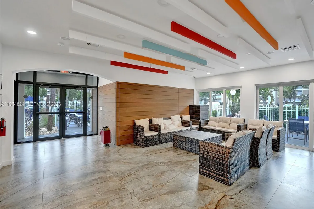 2651 S Course Dr # 410, Pompano Beach FL 33069