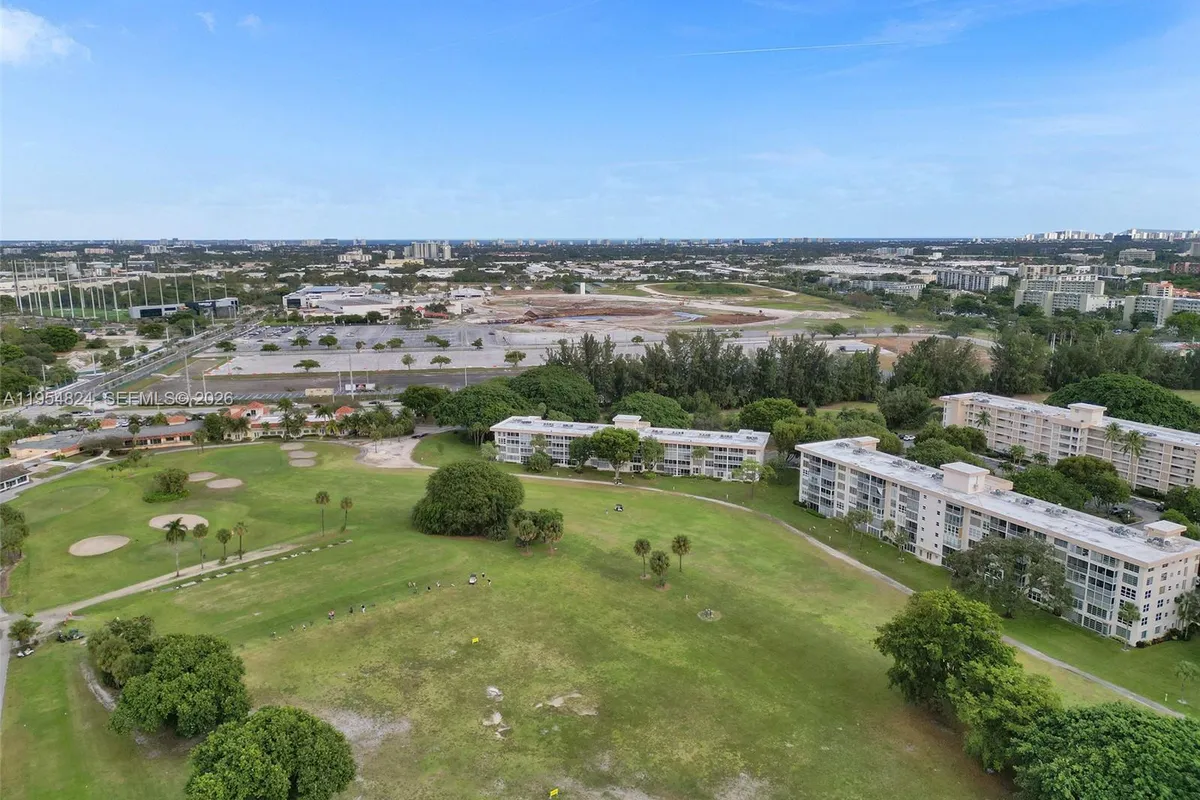 2651 S Course Dr # 410, Pompano Beach FL 33069