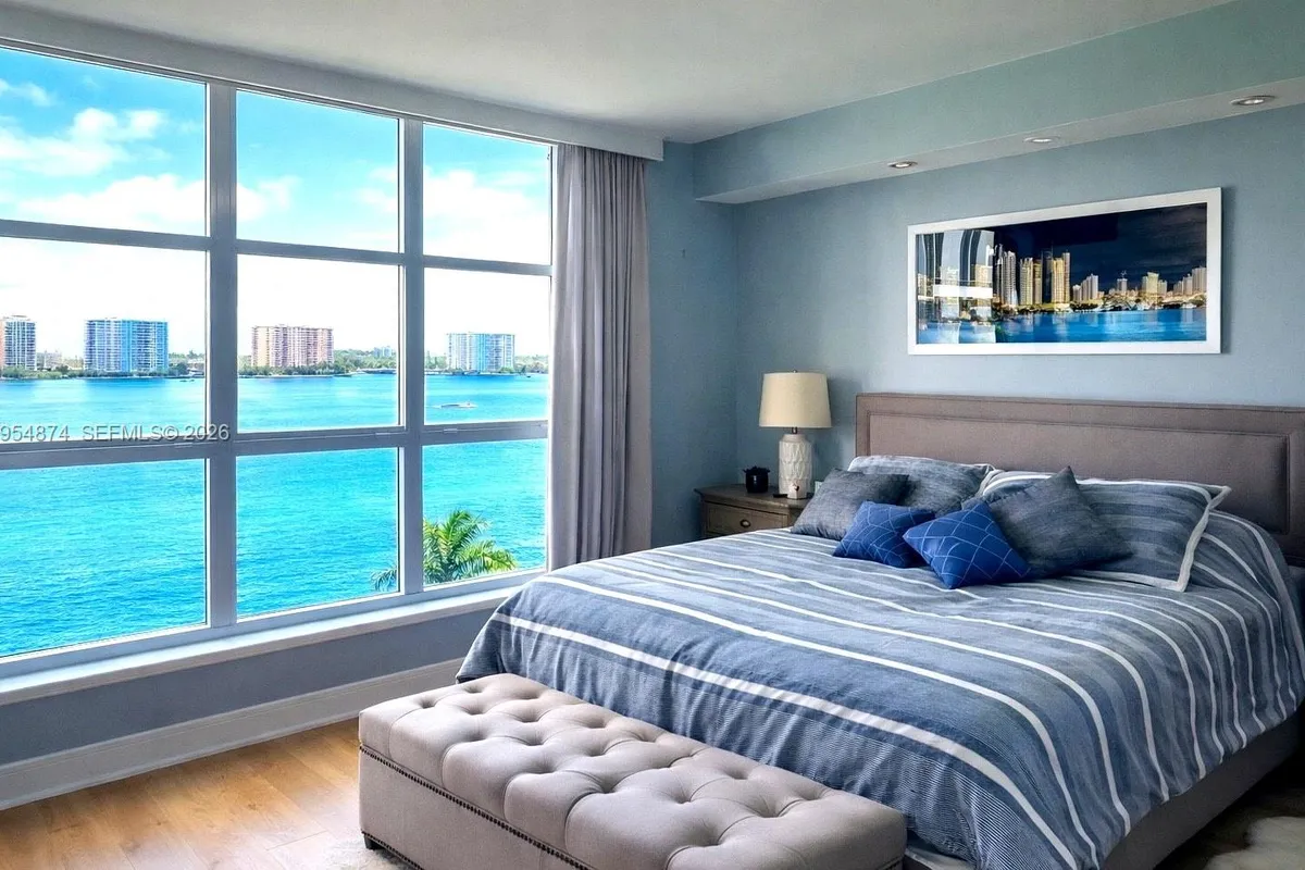 3600 Mystic Pointe Dr # 913, Aventura FL 33180