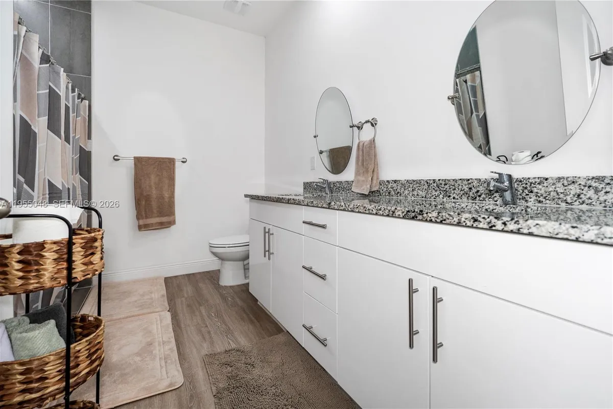 8031 Sandy Cir, La Belle FL 33935