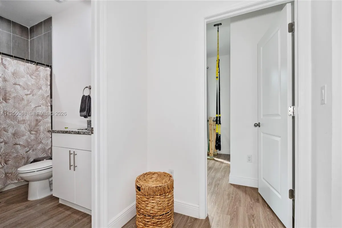 8031 Sandy Cir, La Belle FL 33935