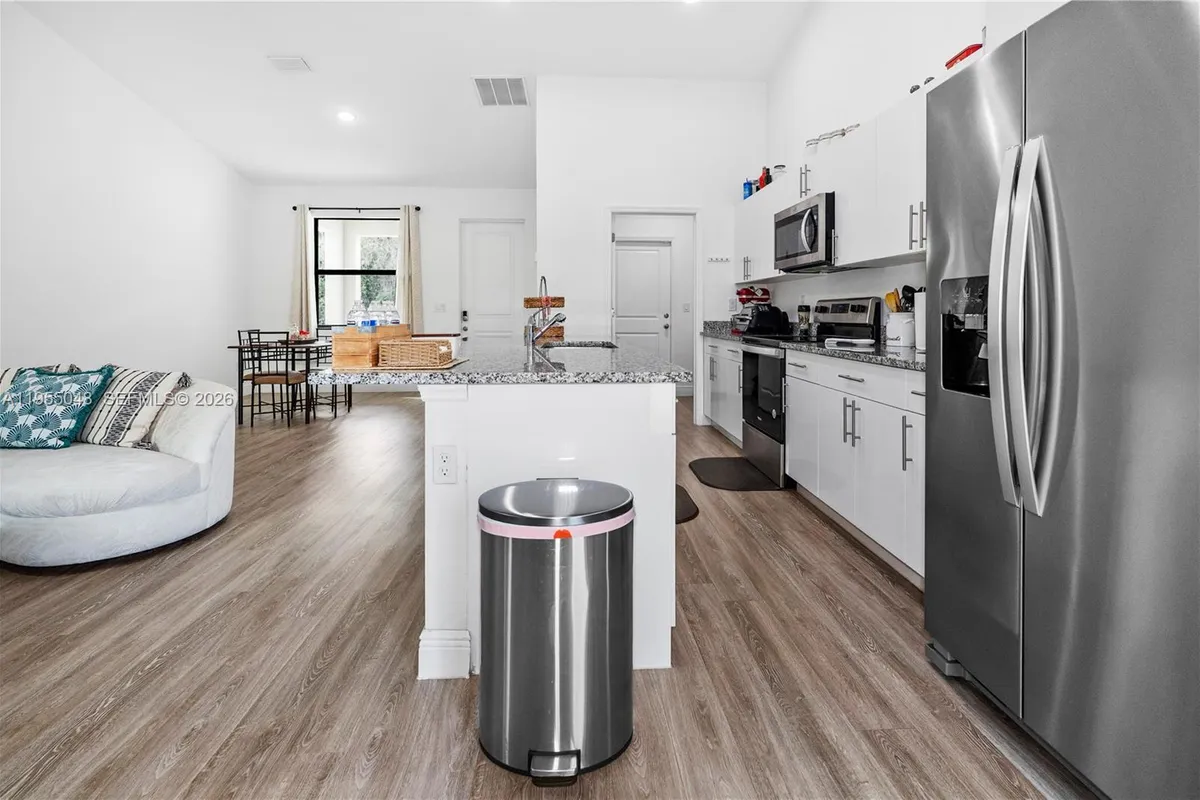 8031 Sandy Cir, La Belle FL 33935