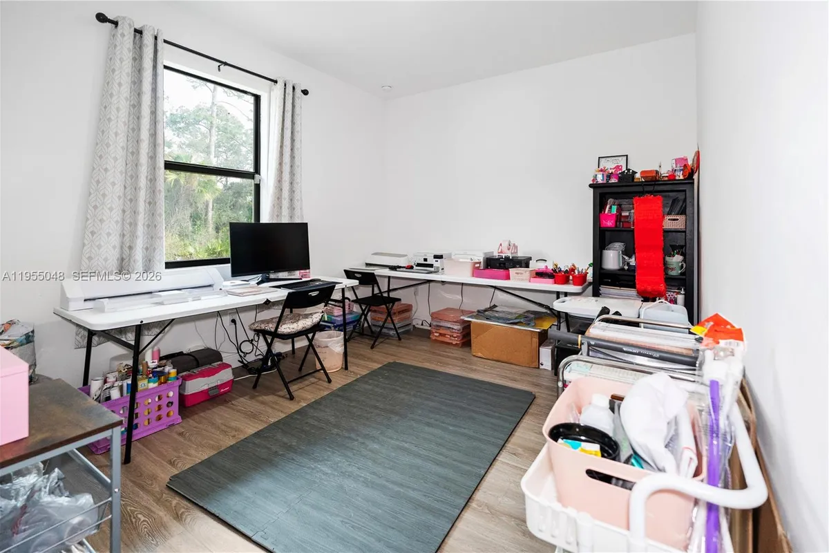 8031 Sandy Cir, La Belle FL 33935